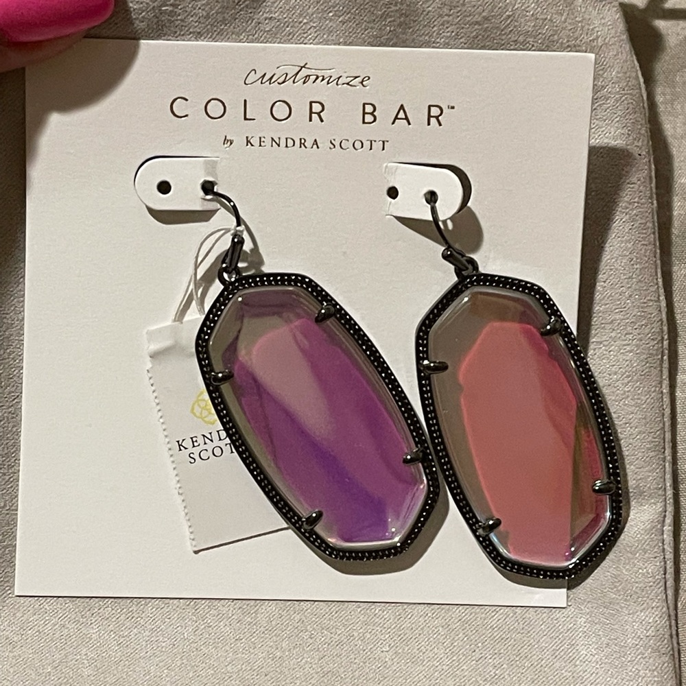 Kendra Scott Danielle earrings